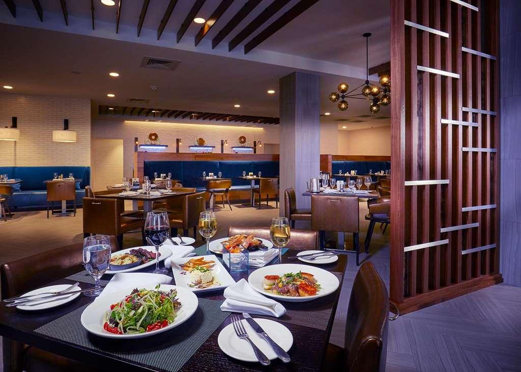 The Madison Concourse Hotel Restoran gambar